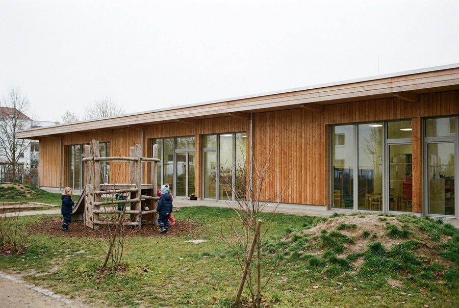 Neubau der Kindertagesstätte mit Spielhof, Frankfurt-Nordend